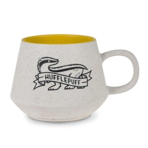 Hallmark Harry Potter™ Retro Hufflepuff™ Mug, 26 Oz. -Hario Store 0001HPO1095